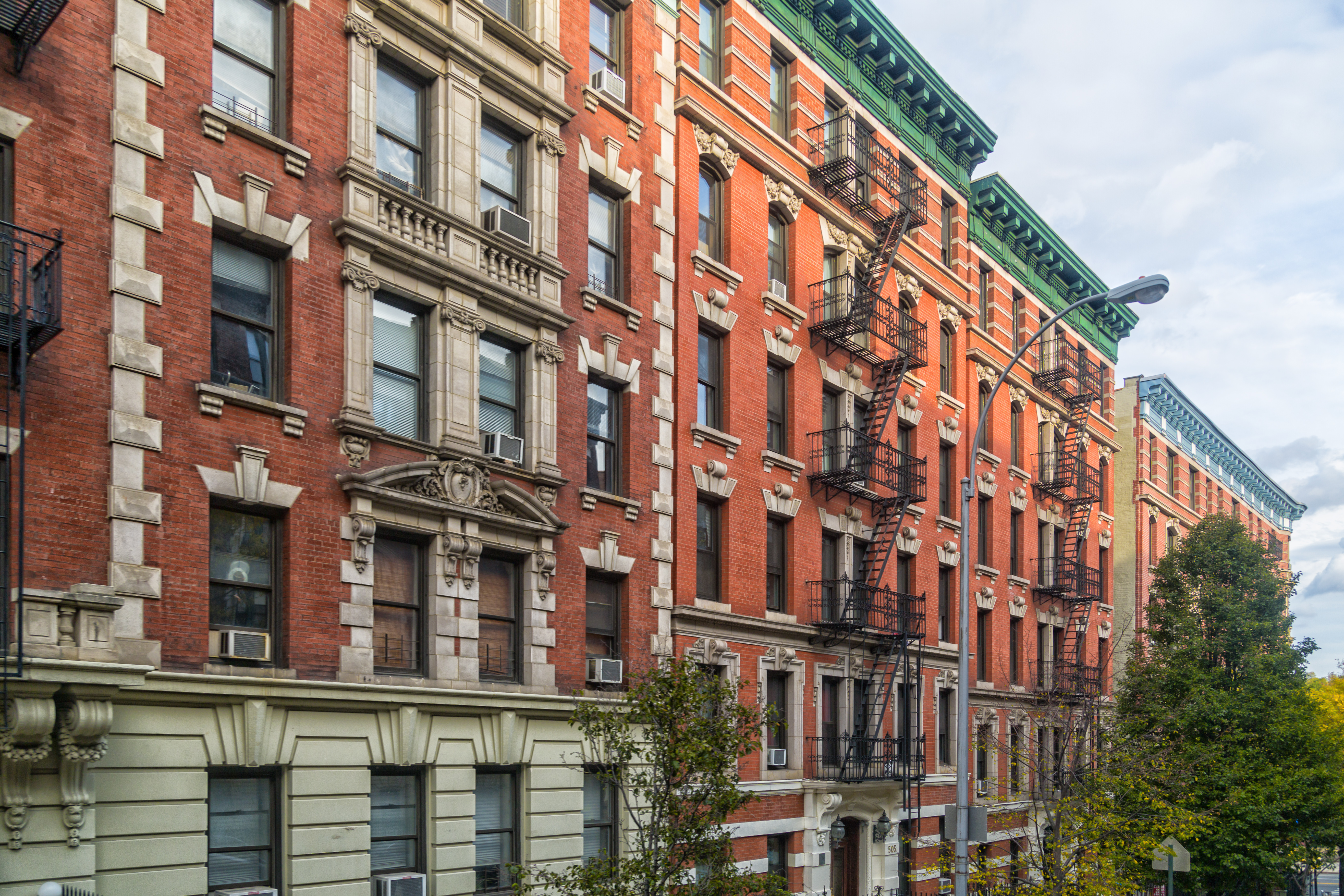 Shutterstock 528571156 (1)